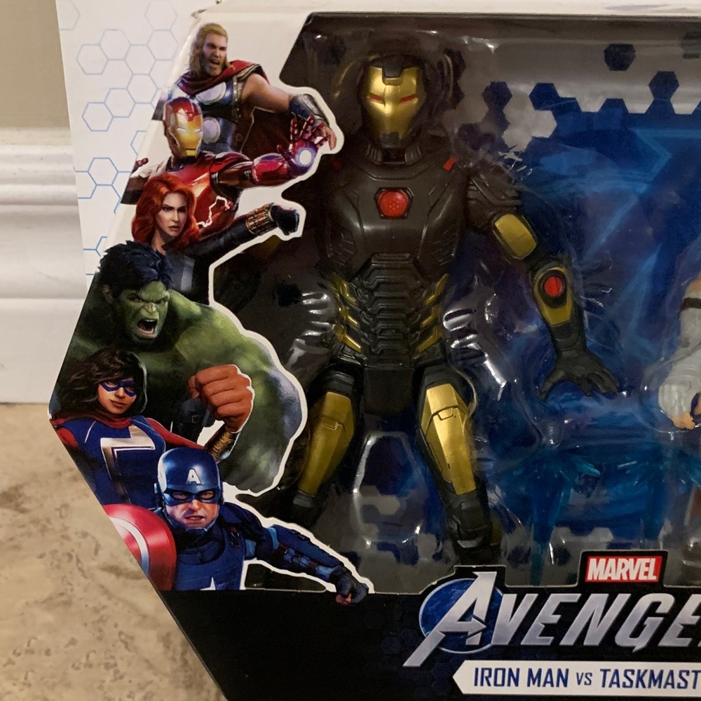 Marvel Gamerverse Avengers Iron Man and Taskmaster Figures NEW Original Sun - Picture 10 of 12
